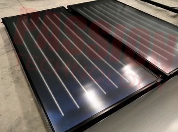 Niebieski tytanowy kolektor słoneczny z płaskimi płytami 300L Czarny płaski solarny podgrzewacz wody